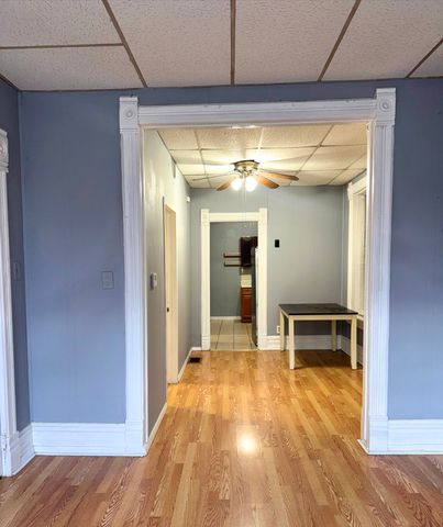 940 W 31st Place, Chicago, IL 60608