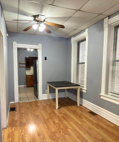 940 W 31st Place, Chicago, IL 60608