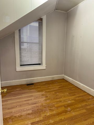 940 W 31st Place, Chicago, IL 60608