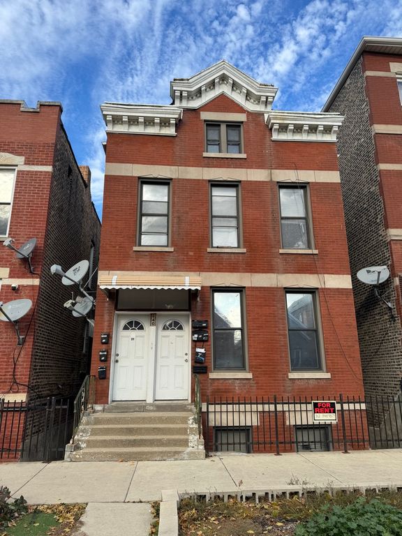 940 W 31st Place, Chicago, IL 60608