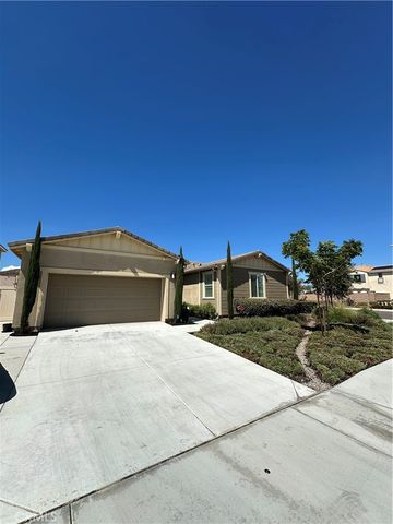 27219 Hideout Court, Menifee, CA 92585