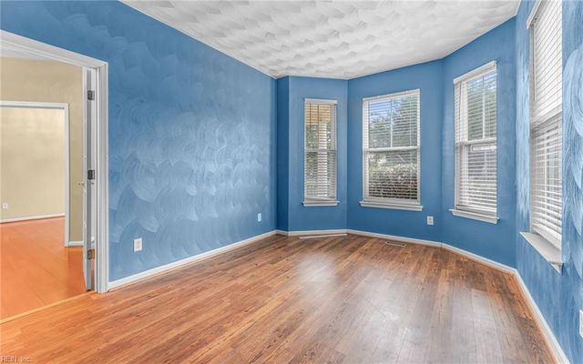 320 W 33rd ST, Norfolk, VA 23508