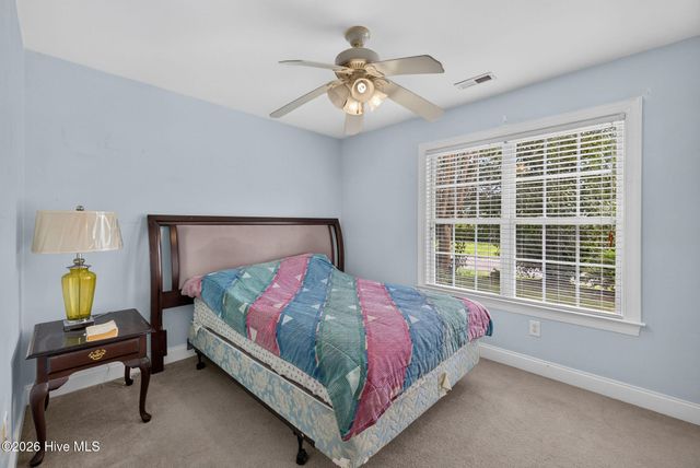 214 Gardenview Court NE, Leland, NC 28451