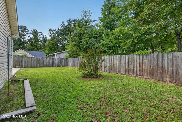 214 Gardenview Court NE, Leland, NC 28451