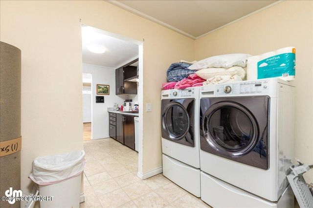 428 N Bunn Street, Anchorage, AK 99501
