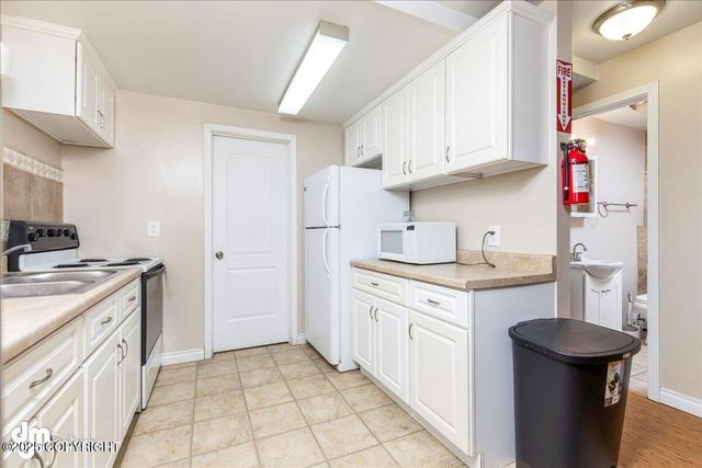 428 N Bunn Street, Anchorage, AK 99501
