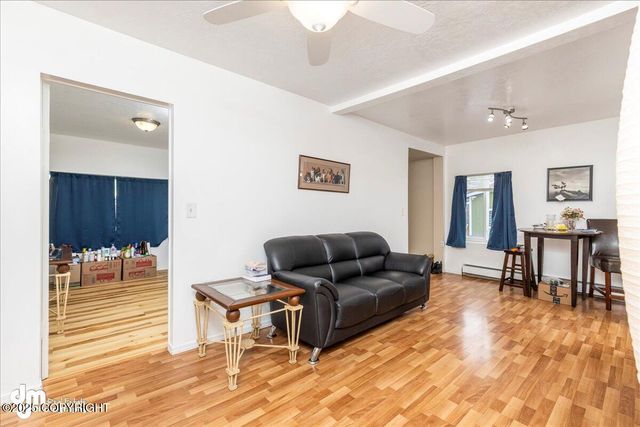 428 N Bunn Street, Anchorage, AK 99501