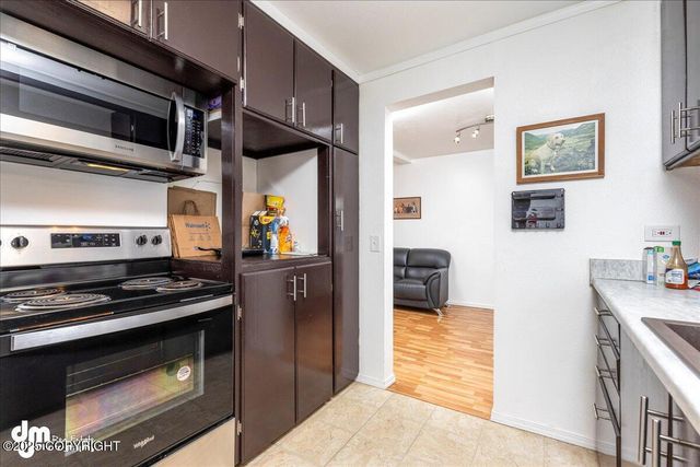 428 N Bunn Street, Anchorage, AK 99501