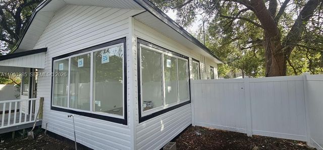 1311 11th Ave S, St Petersburg, FL 33705