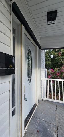 1311 11th Ave S, St Petersburg, FL 33705