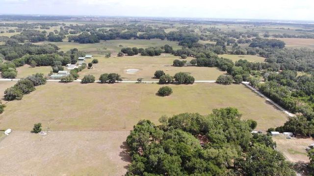 5780 CR 569, Center Hill, FL 33514