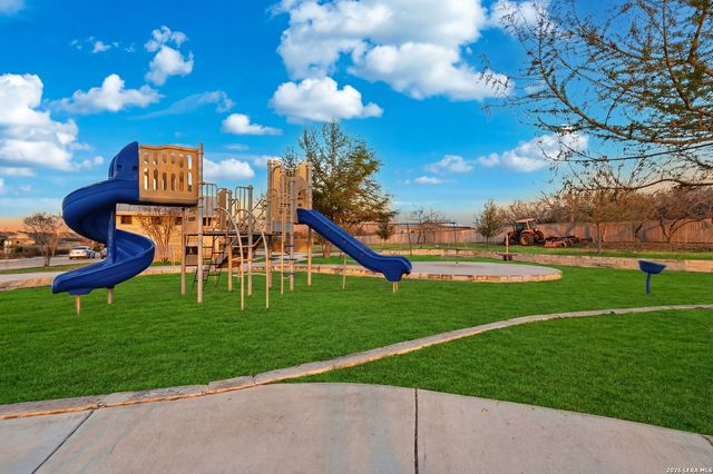 229 BEE CAVES CV, Cibolo, TX 78108