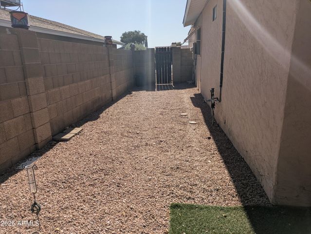 463 S OLMO Circle, Apache Junction, AZ 85120