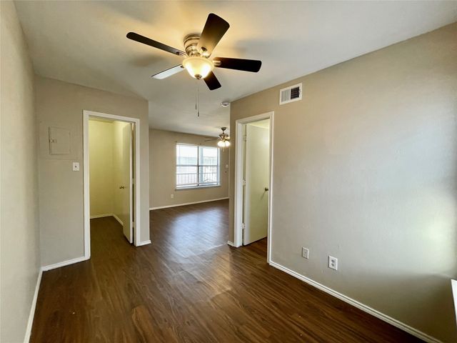2526 W Prairie Street 203, Denton, TX 76201