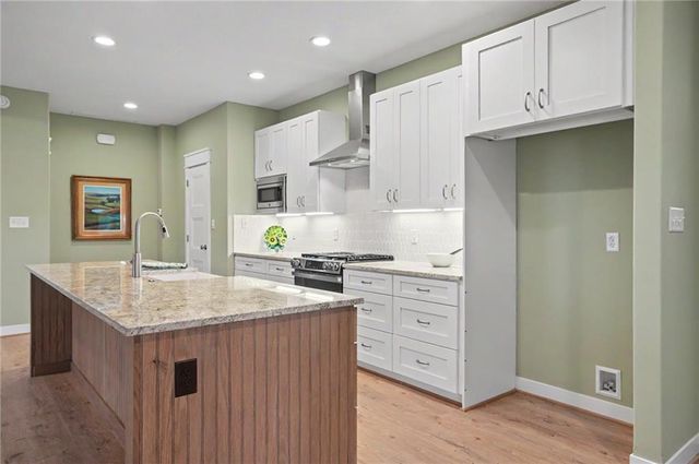 1013 Bluestem Circle, Baldwin City, KS 66006