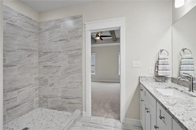 1013 Bluestem Circle, Baldwin City, KS 66006
