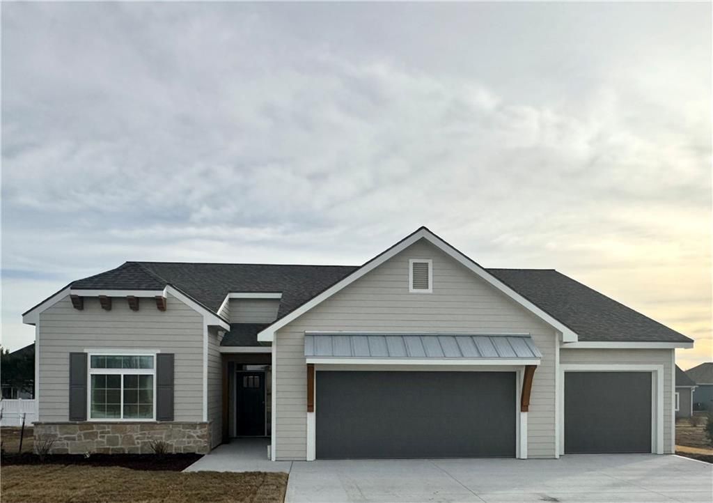 1013 Bluestem Circle, Baldwin City, KS 66006