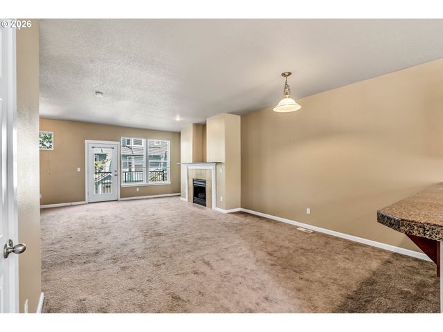 7854 Sw WATER PARSLEY Ln, Portland, OR 97224