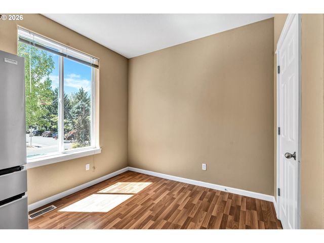 7854 Sw WATER PARSLEY Ln, Portland, OR 97224
