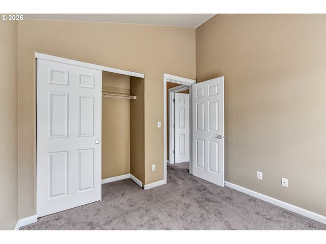 7854 Sw WATER PARSLEY Ln, Portland, OR 97224