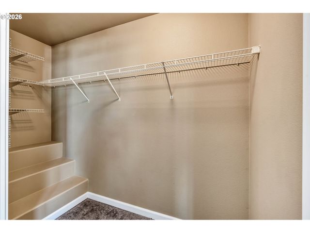 7854 Sw WATER PARSLEY Ln, Portland, OR 97224