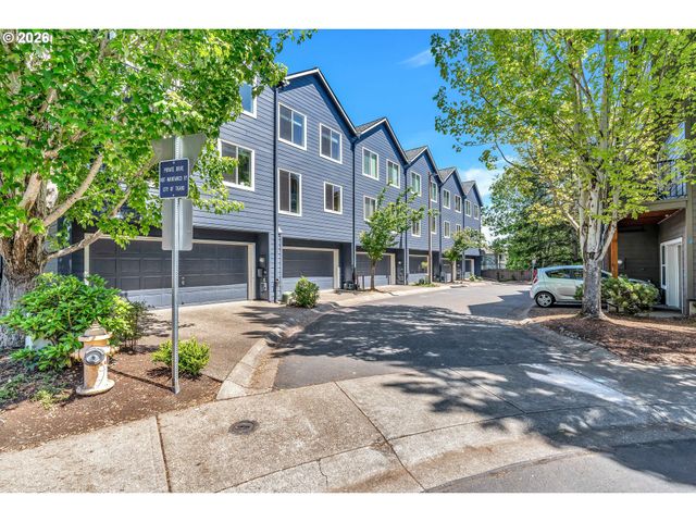 7854 Sw WATER PARSLEY Ln, Portland, OR 97224