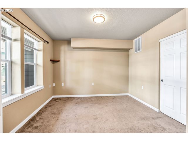 7854 Sw WATER PARSLEY Ln, Portland, OR 97224