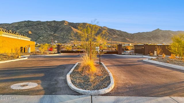 10038 S 23RD Lane, Phoenix, AZ 85041