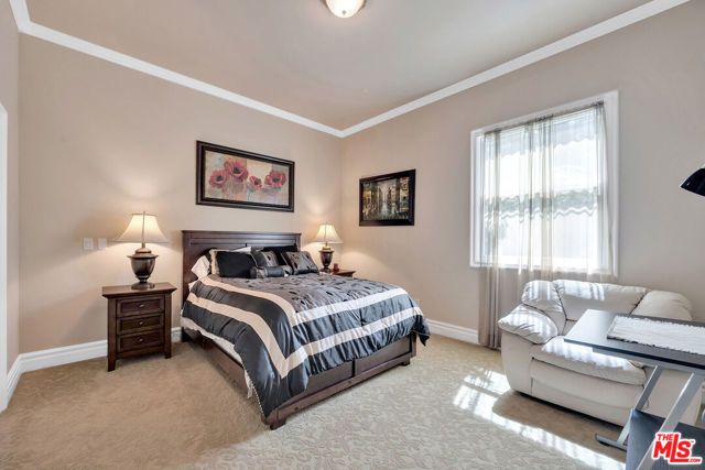 14933 Sutton Street, Sherman Oaks, CA 91403