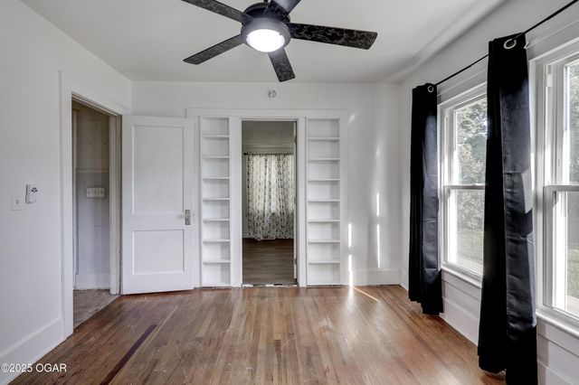 1728 Washington Avenue, Baxter Springs, KS 66713