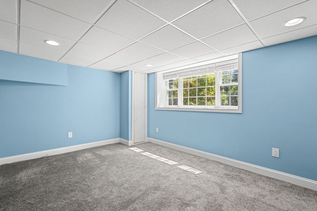 49 Old Farm Rd, Hanover, MA 02339