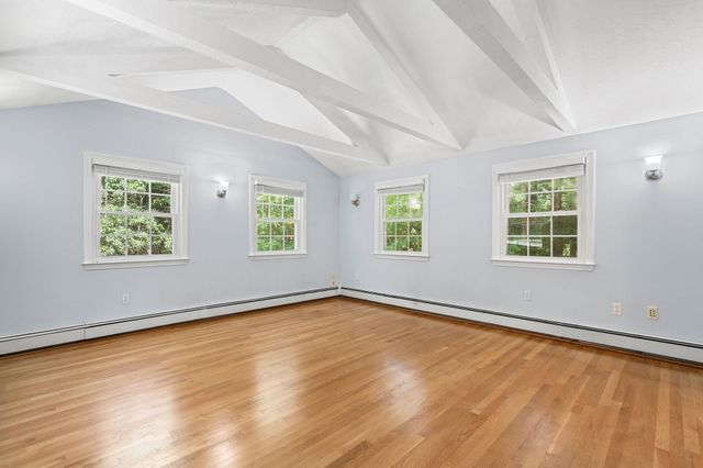 49 Old Farm Rd, Hanover, MA 02339