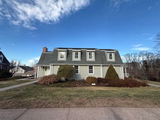 381 Hubbard Street 102, Glastonbury, CT 06033