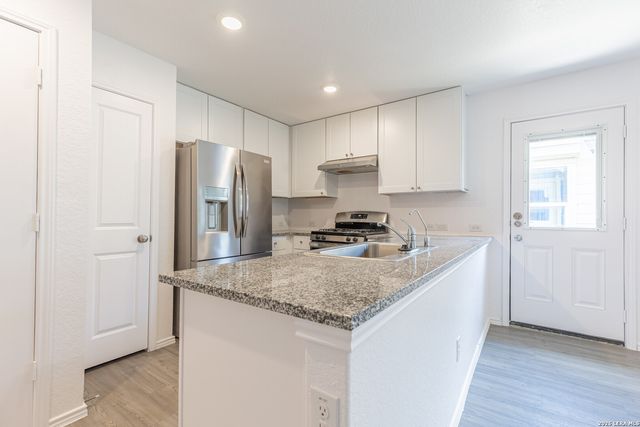 2807 RUBY XING, San Antonio, TX 78264