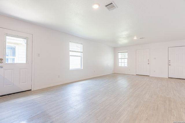 2807 RUBY XING, San Antonio, TX 78264