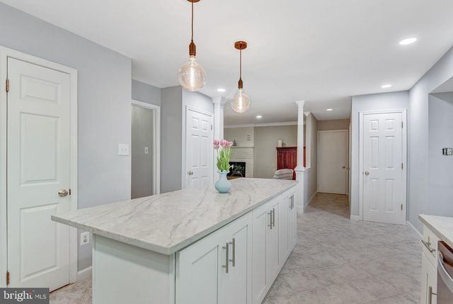 10999 HIGHRIDGE ST, Fairfax Station, VA 22039