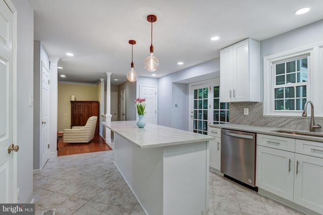 10999 HIGHRIDGE ST, Fairfax Station, VA 22039
