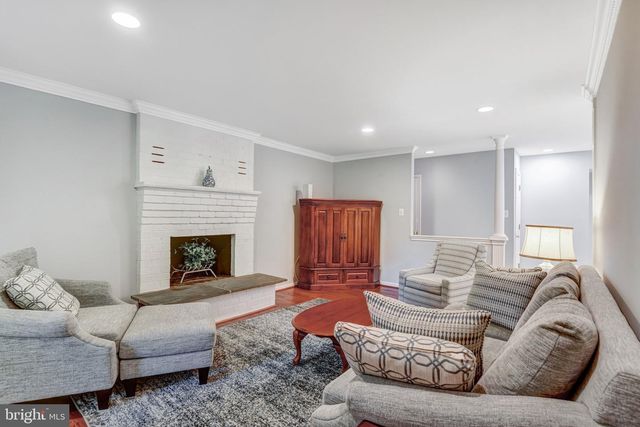 10999 HIGHRIDGE ST, Fairfax Station, VA 22039