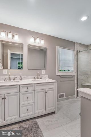 10999 HIGHRIDGE ST, Fairfax Station, VA 22039