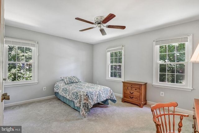10999 HIGHRIDGE ST, Fairfax Station, VA 22039