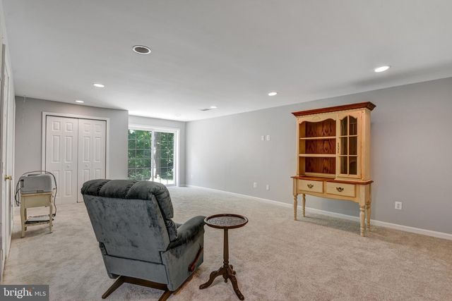 10999 HIGHRIDGE ST, Fairfax Station, VA 22039