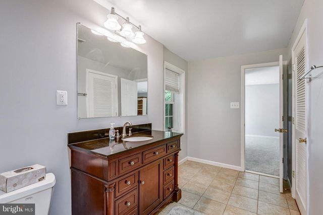 10999 HIGHRIDGE ST, Fairfax Station, VA 22039