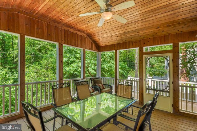 10999 HIGHRIDGE ST, Fairfax Station, VA 22039