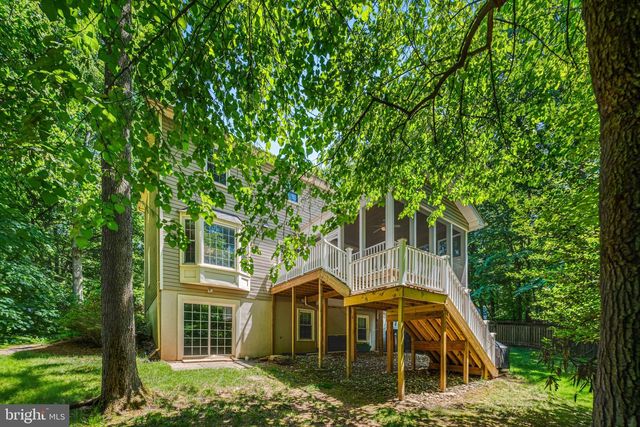 10999 HIGHRIDGE ST, Fairfax Station, VA 22039