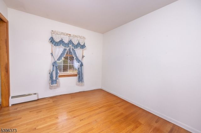 81 Elwood Ave, Flemington Boro, NJ 08822