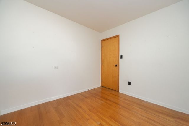 81 Elwood Ave, Flemington Boro, NJ 08822