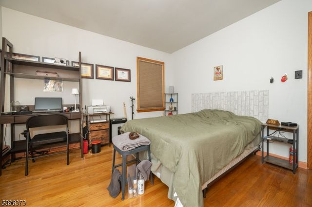 81 Elwood Ave, Flemington Boro, NJ 08822