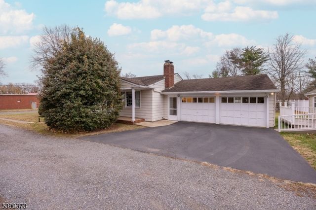 81 Elwood Ave, Flemington Boro, NJ 08822