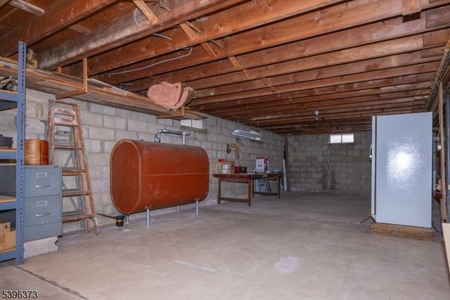 81 Elwood Ave, Flemington Boro, NJ 08822