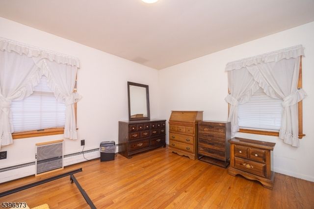 81 Elwood Ave, Flemington Boro, NJ 08822